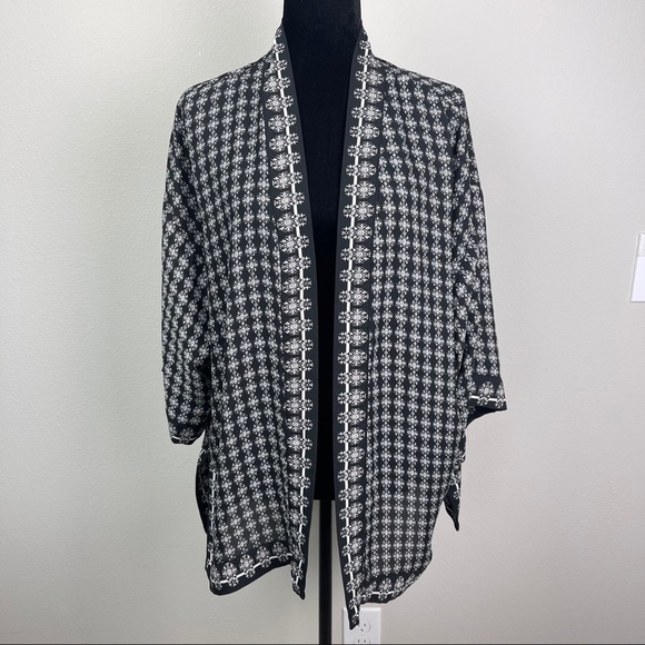 NWOT Max Studio Open Front Kimono Sleeve Jacket M - Picture 2 of 10